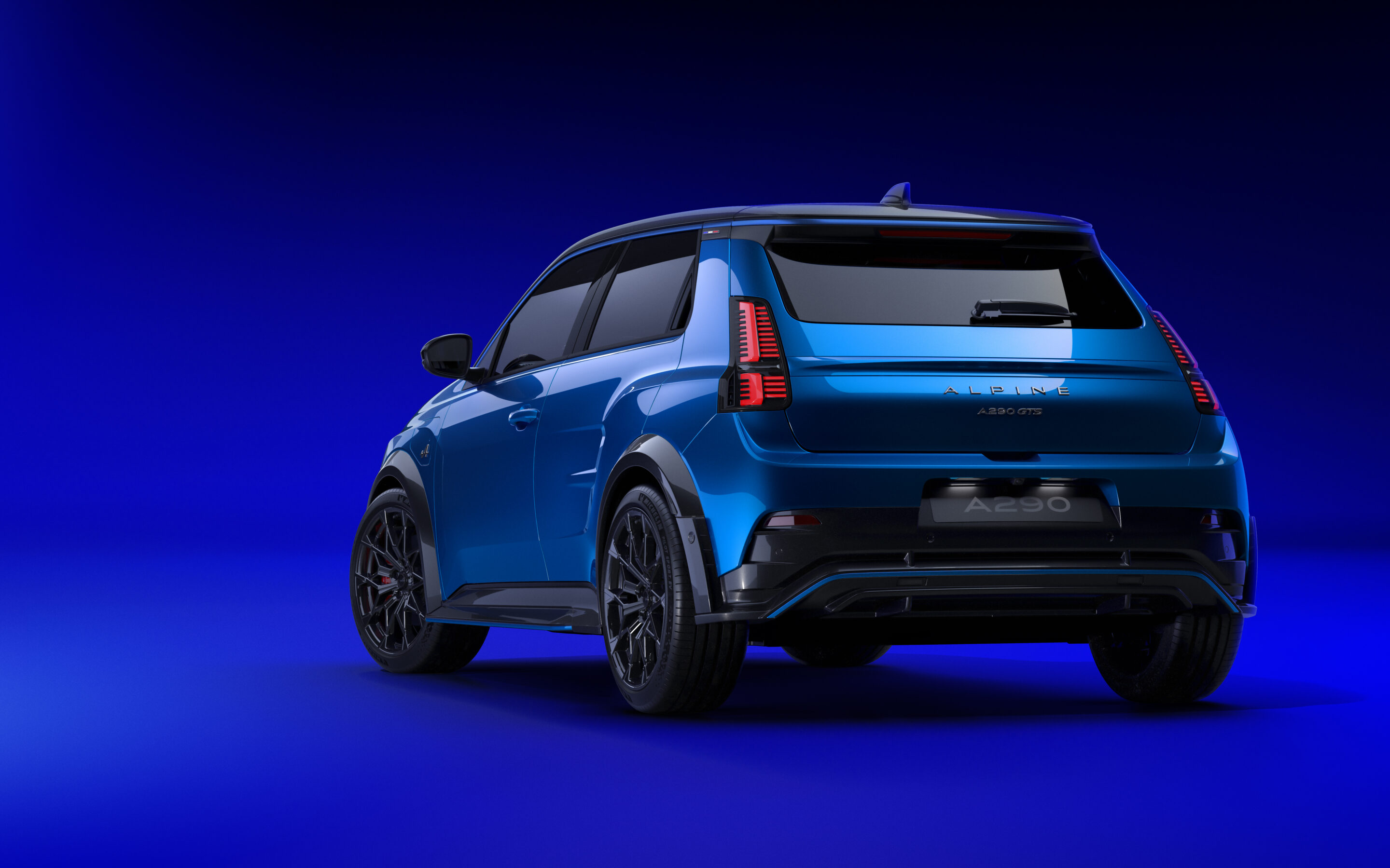 9_LOT1_EXTERIEURSMAJEURS_Ext_AlpineBlueVision_GTS_34arrièregaucheconducteur