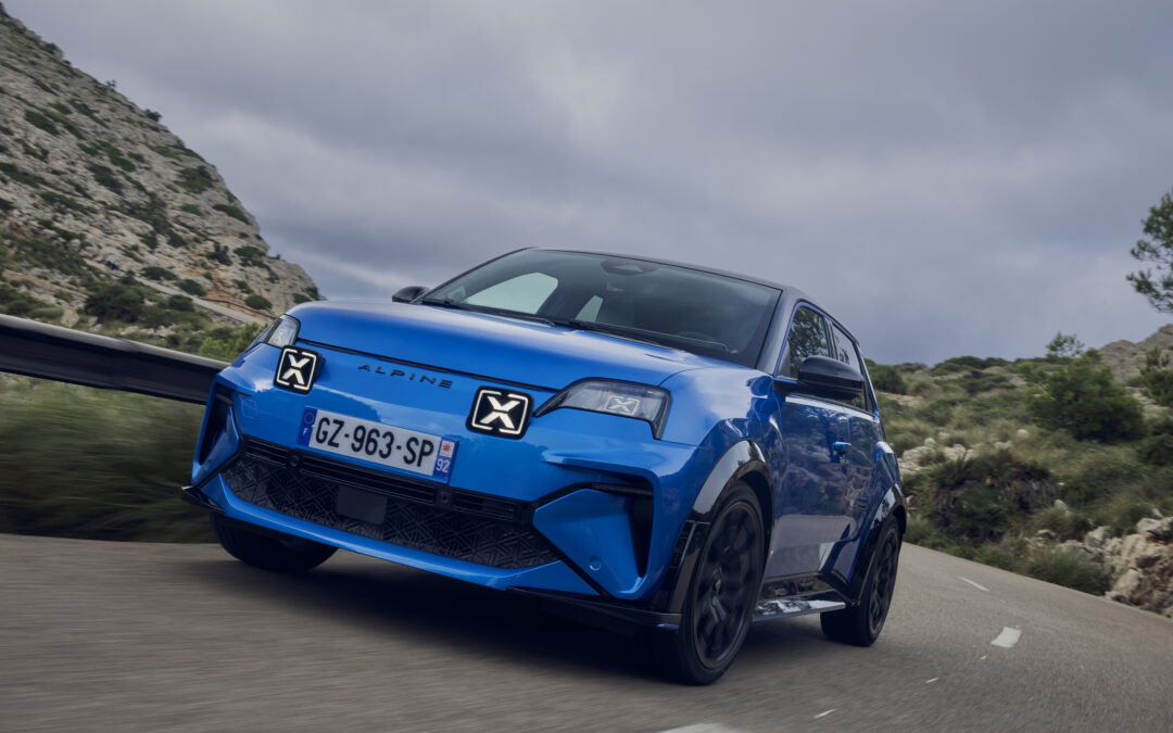 Yarış Pi̇stleri̇nden Türki̇ye Yollarına: Alpine A290