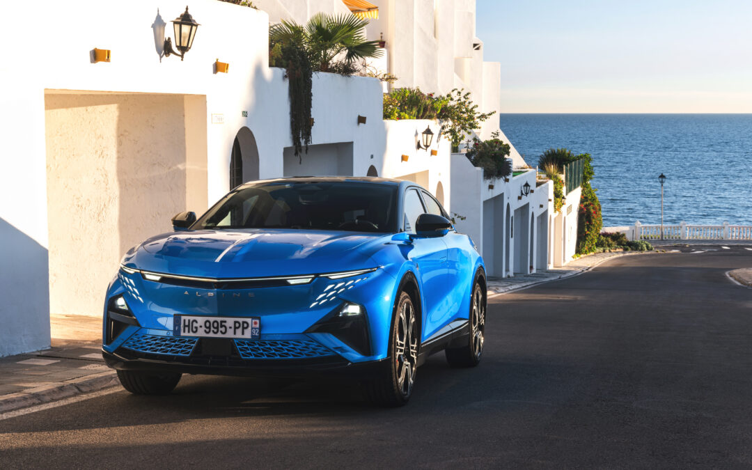 ALPINE’in Elektrikli Spor Fastback Modeli A390 Türkiye’de